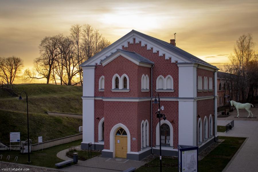 Daugavpils cietokšņa Kultūras un informācijas centrs atsāk apmeklētāju apkalpošanu klātienē